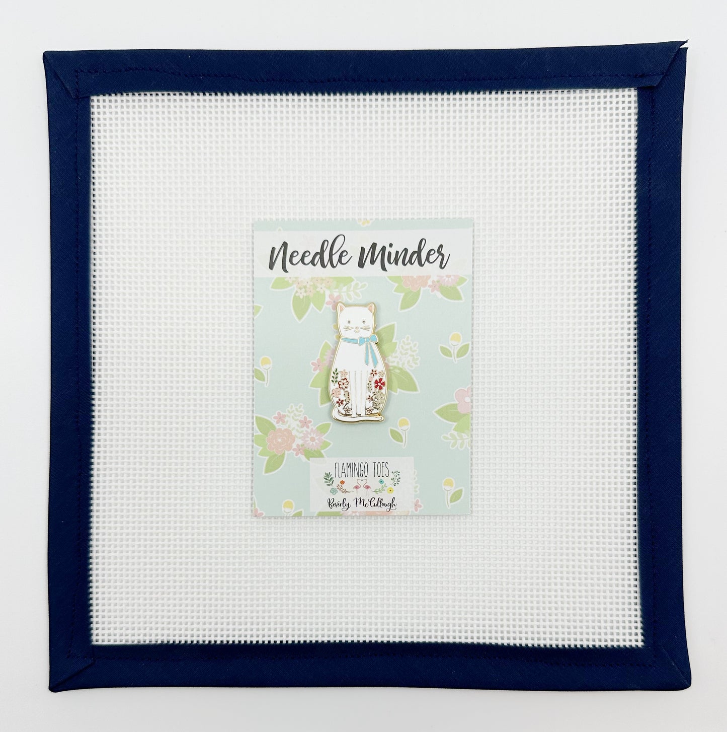 White Floral Cat Needle Minder