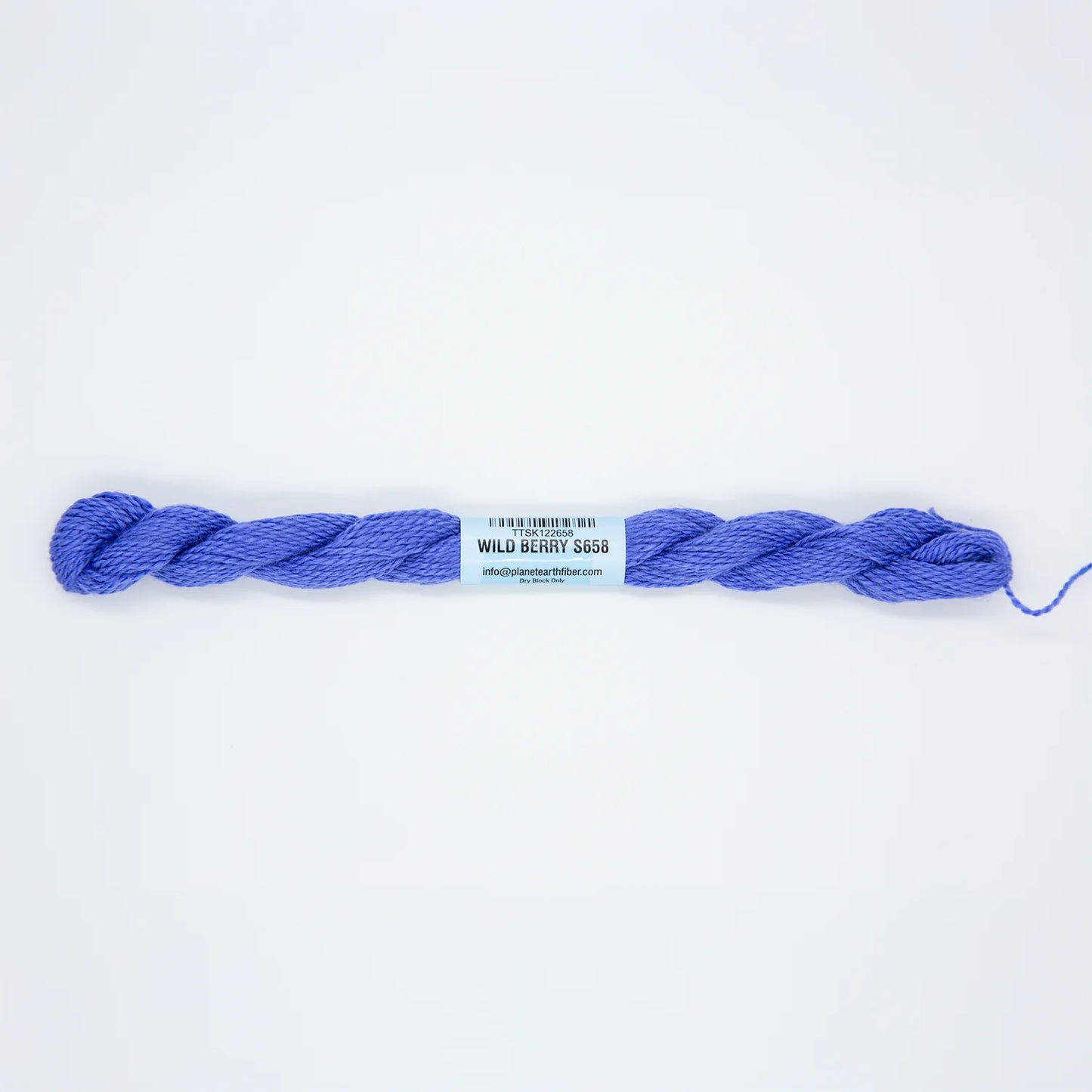 Essentials Skein SE-658 Wild Berry