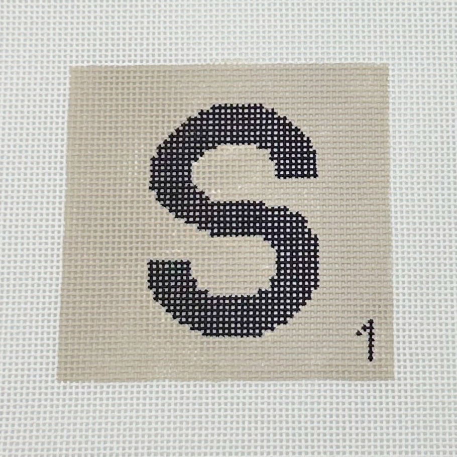 Scrabble Tile S - BW86