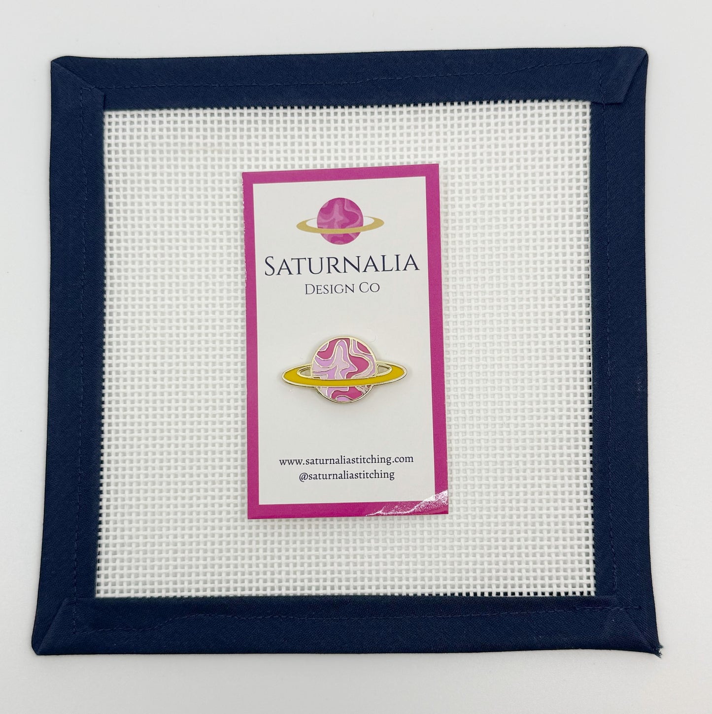 Saturnalia Logo Needleminder