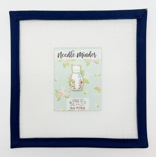White Floral Cat Needle Minder