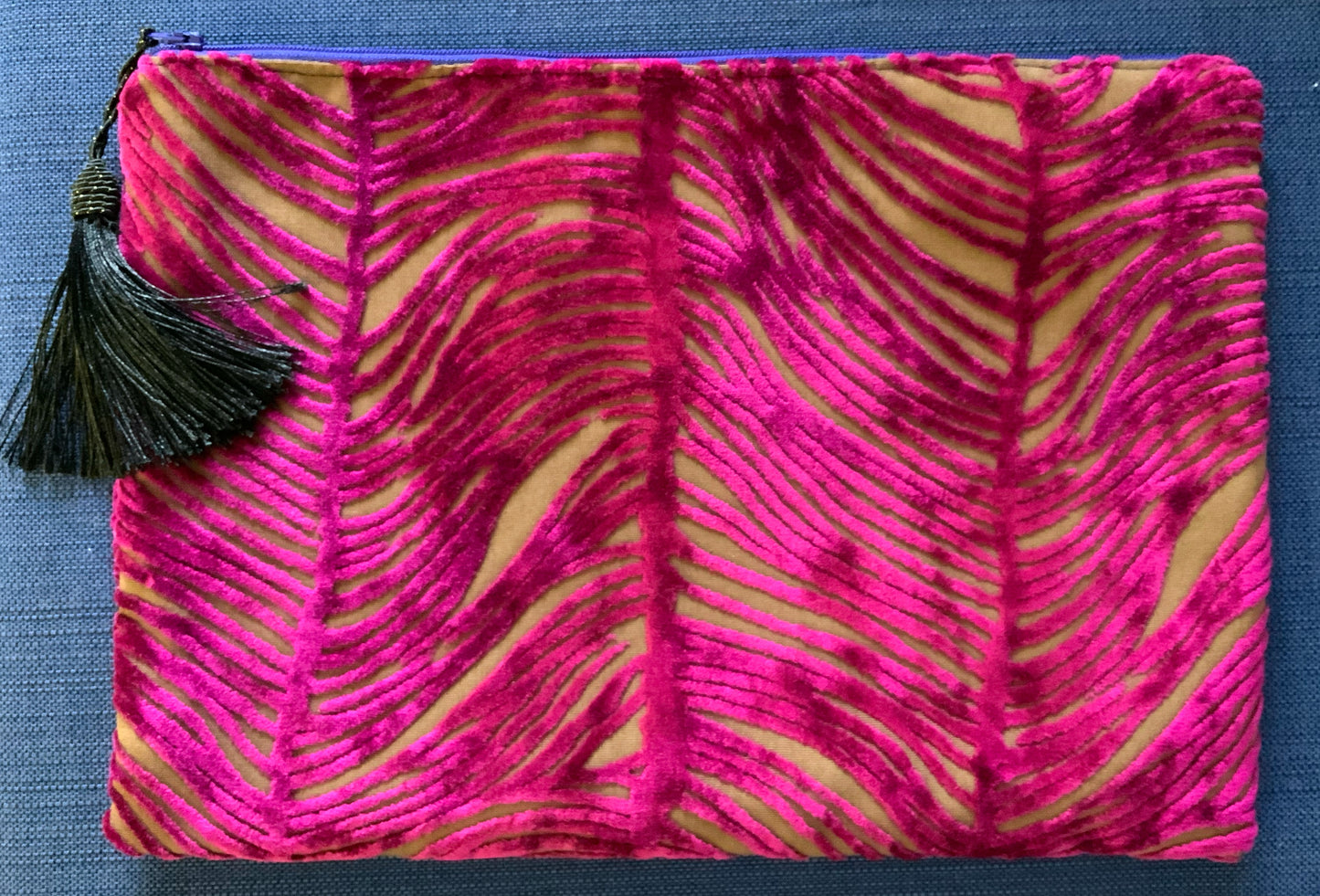 Anna Clutch - Fuchsia