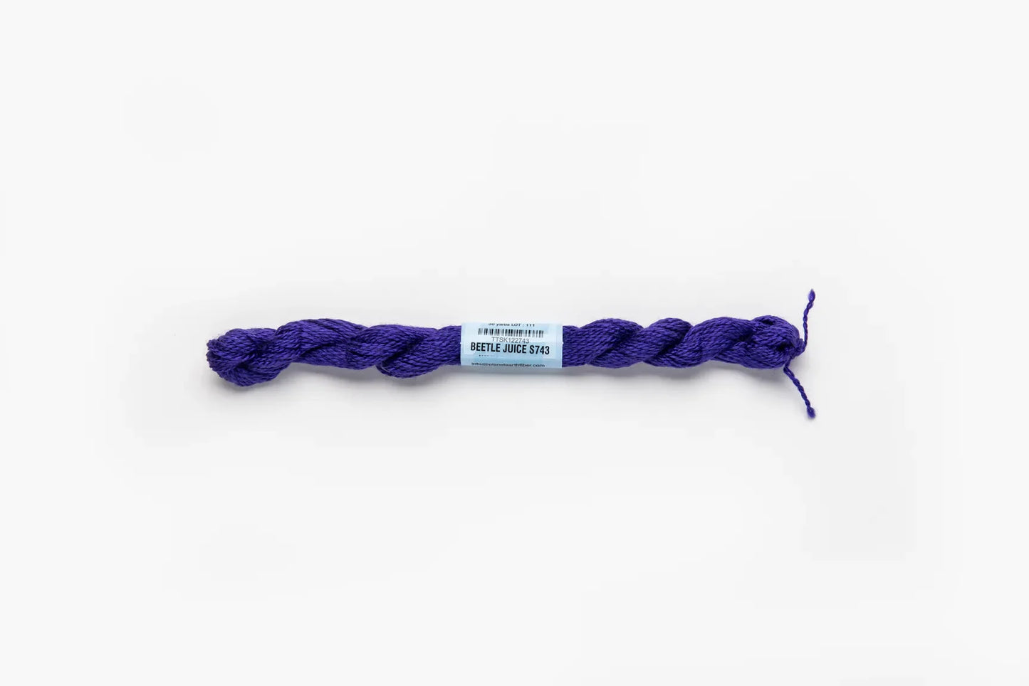 Essentials Skein SE-743 Beetle Juice