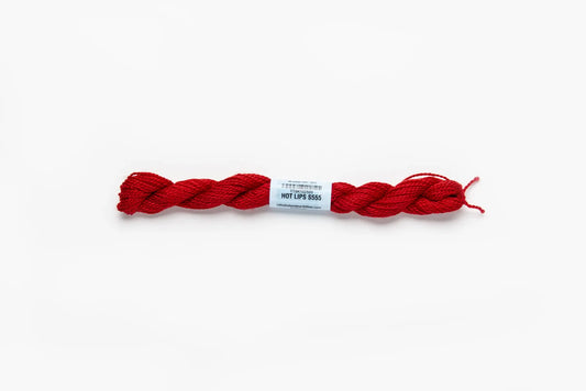 Essentials Skein SE-555 Hot Lips
