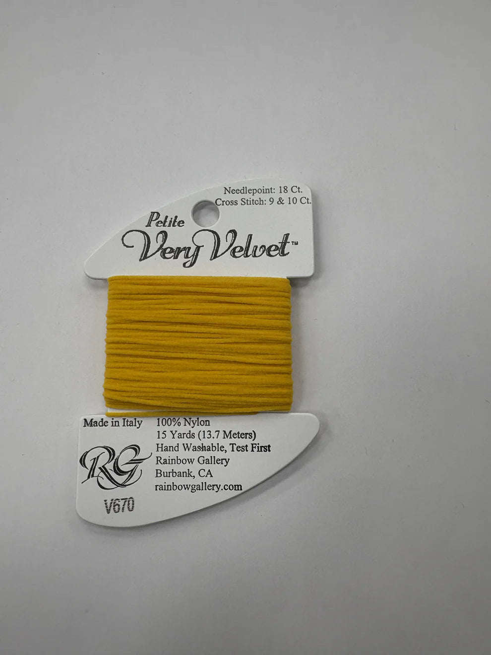 Petite Very Velvet V670 Yellow Gold