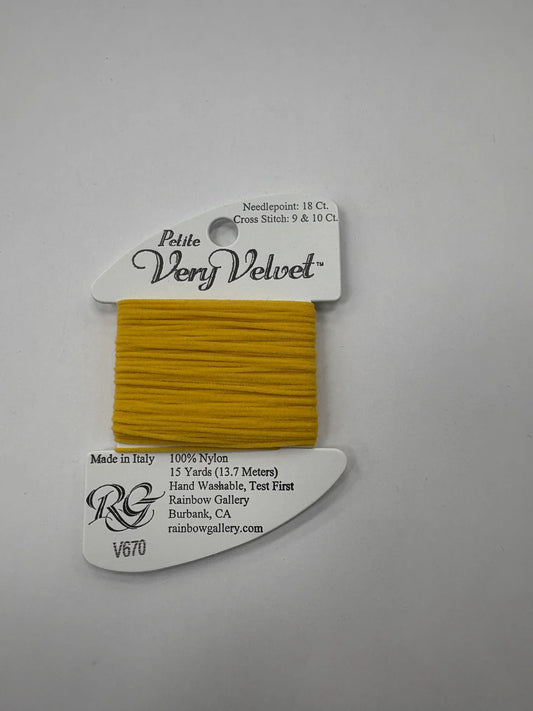 Petite Very Velvet V670 Yellow Gold